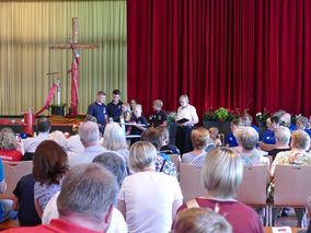 Ökumenischer Gottesdienst zum Feuerwehrverbandstag in Naumburg (Foto: Karl-Franz Thiede)